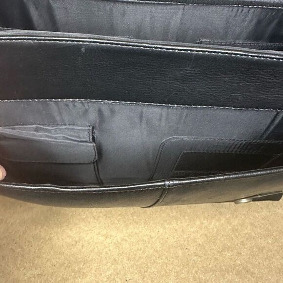 VTG Frye Briefcase Black Leather Soft Side Flap Top Buckle Strap Shoulder Bag - Picture 6 of 10